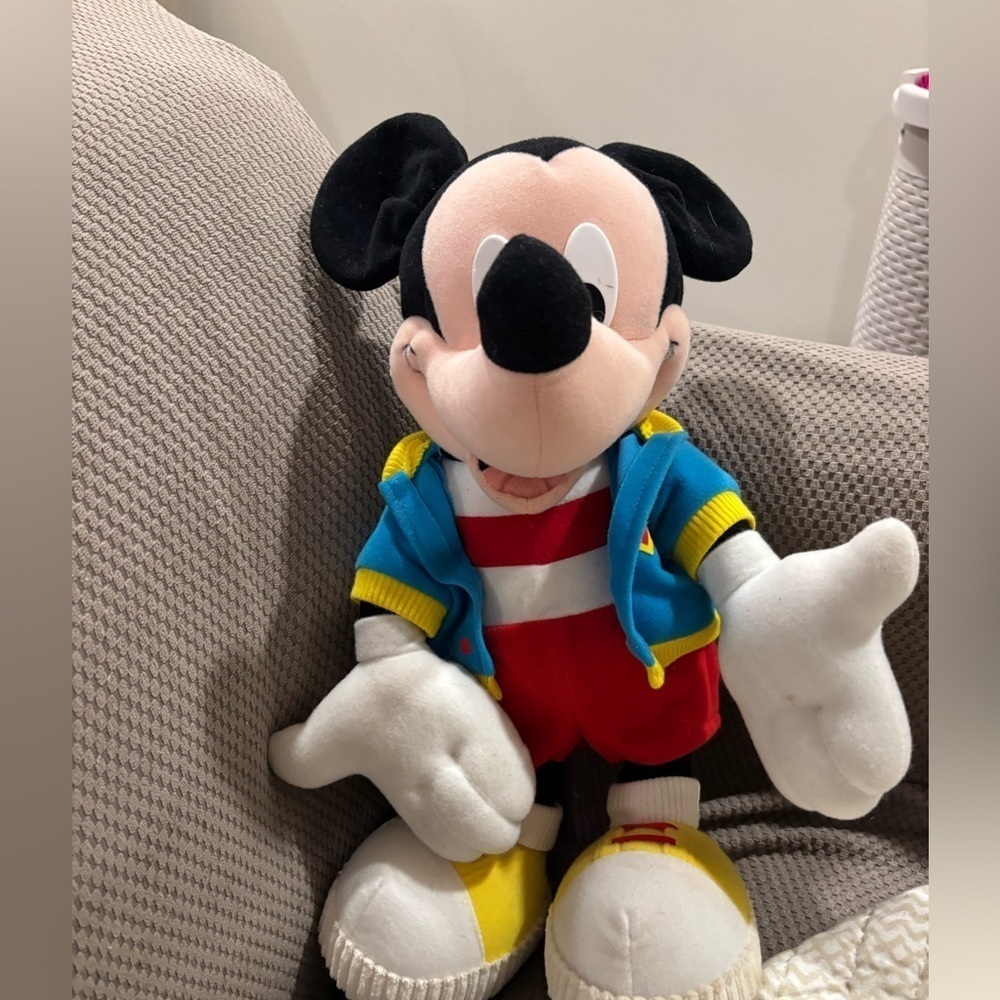 Vintage 1999 My Pal Mickey Mouse Stuffed toy - Picture 1 of 10